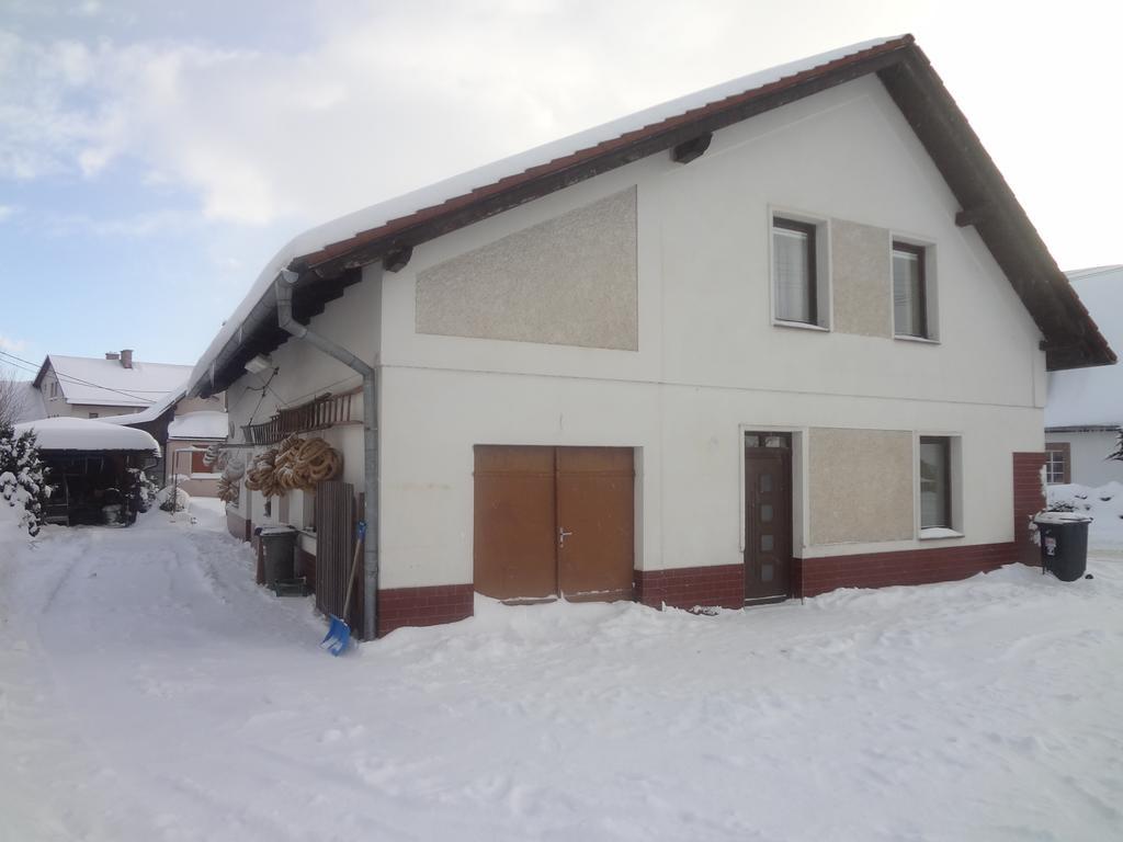 Holiday House Moravkovi Horni Branna Eksteriør billede